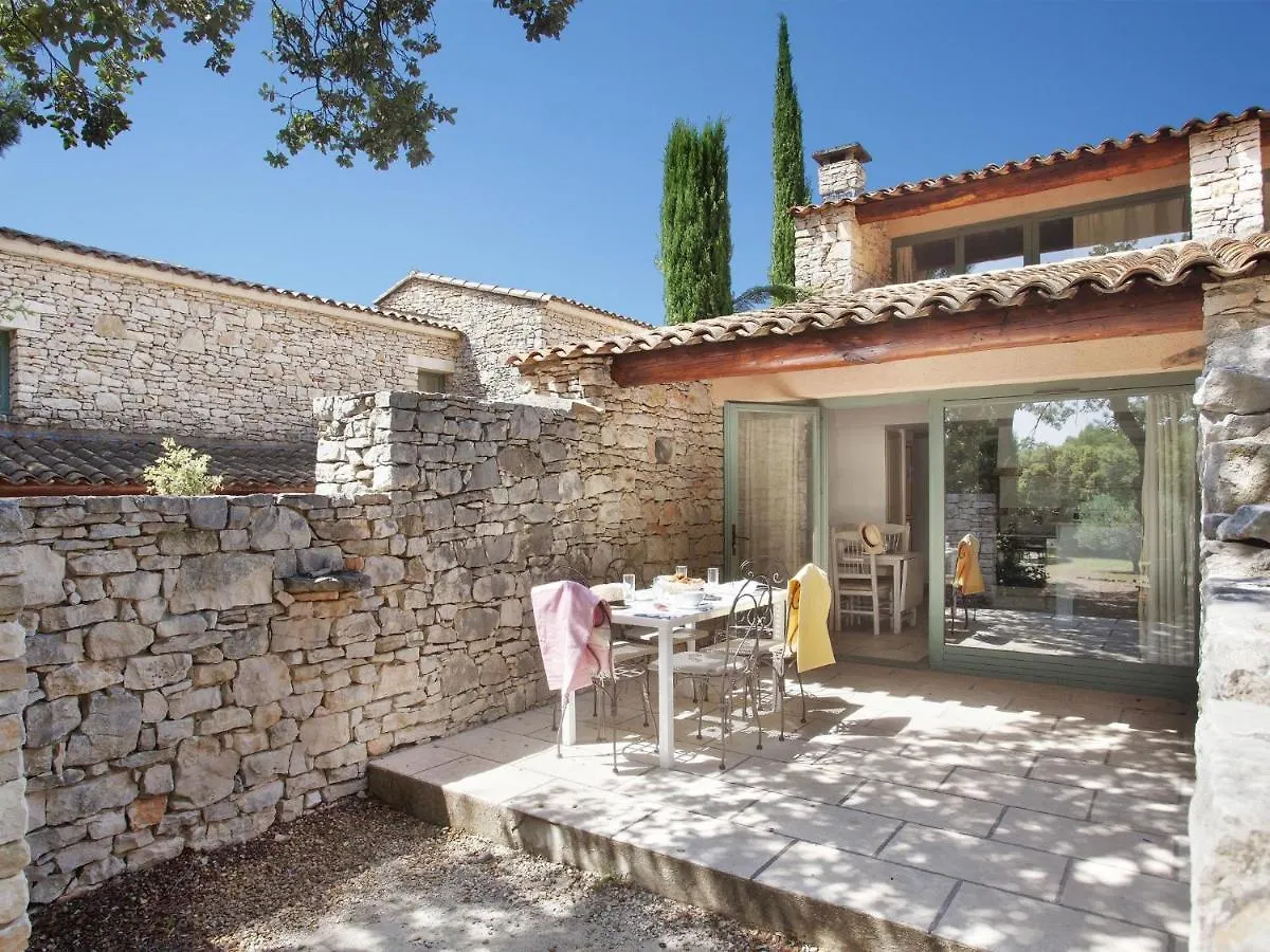 Neat Apartment With Ac, 3 Km Form The Centre Of Gordes