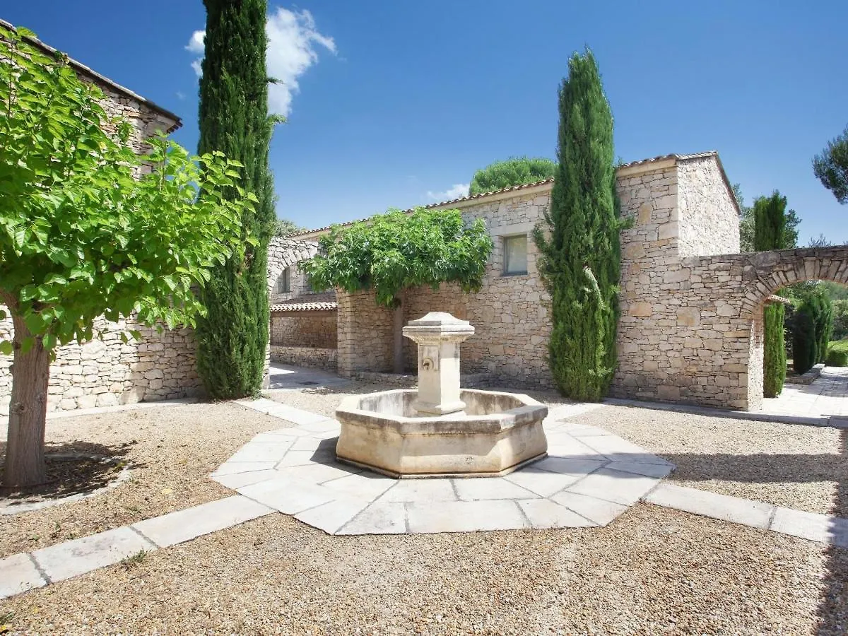 Neat Apartment With Ac, 3 Km Form The Centre Of Gordes